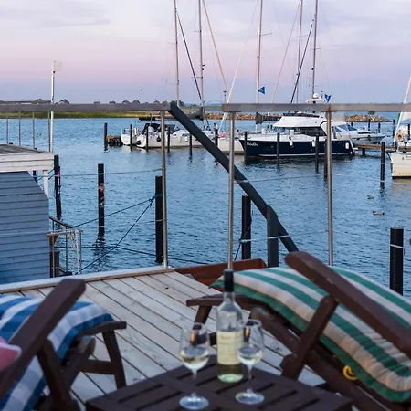 Hausboot Baltic Goose Bådhotel Burgtiefe auf Fehmarn
