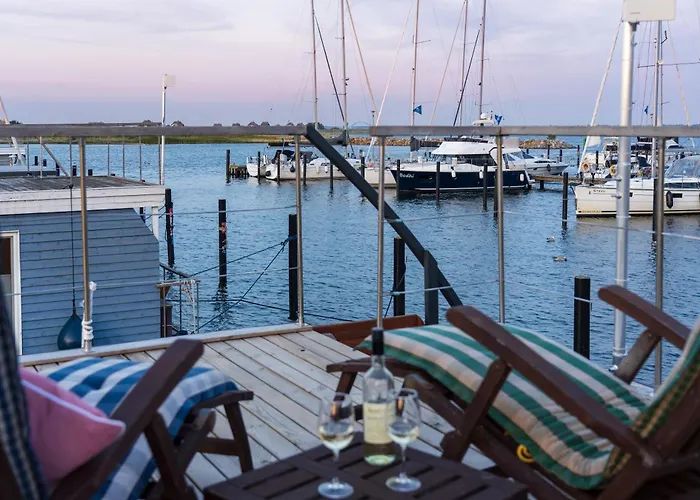 Hausboot Baltic Goose Bådhotel Burgtiefe auf Fehmarn